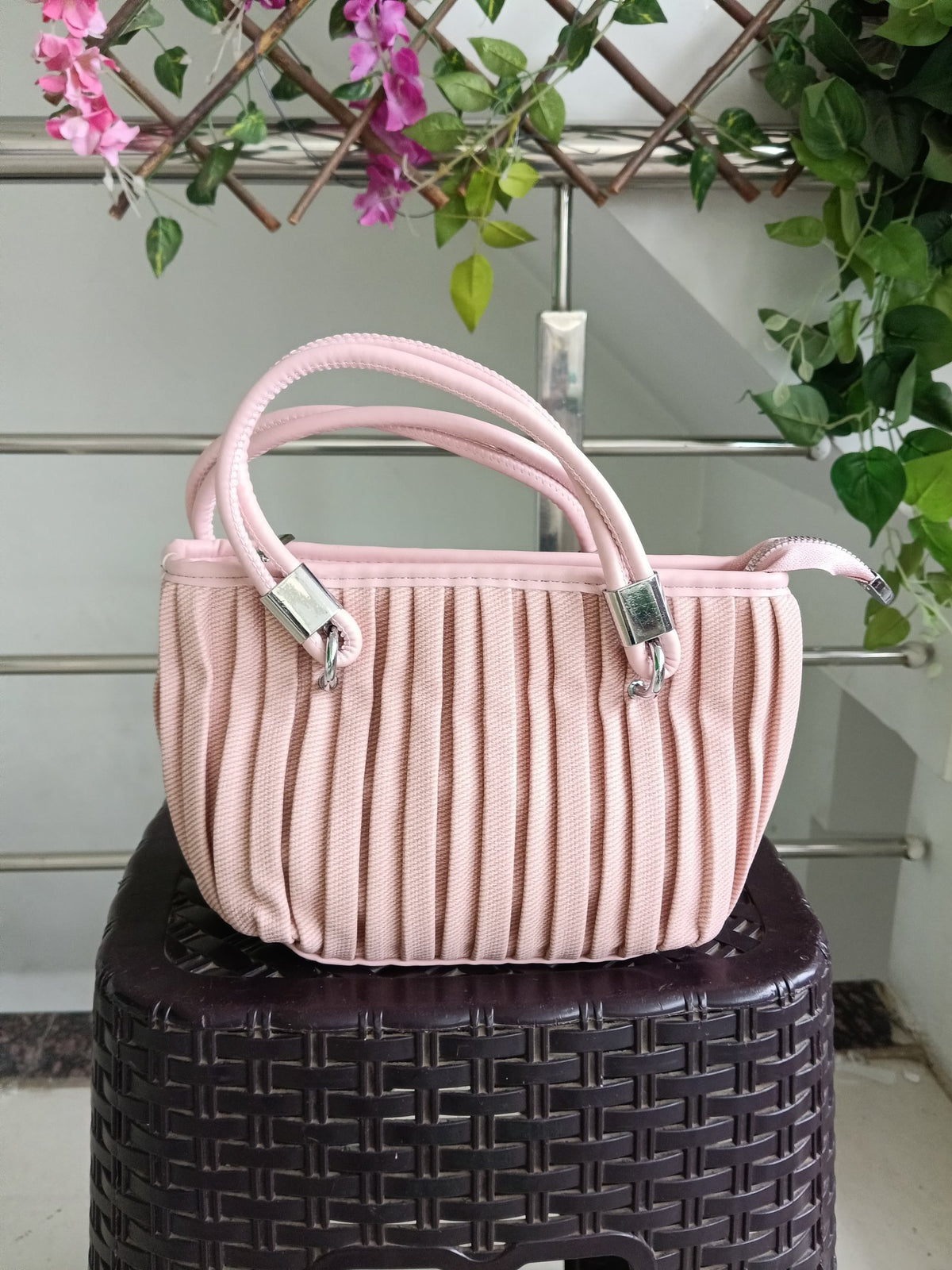 Women Pink Baguette Handbags Pu Leather