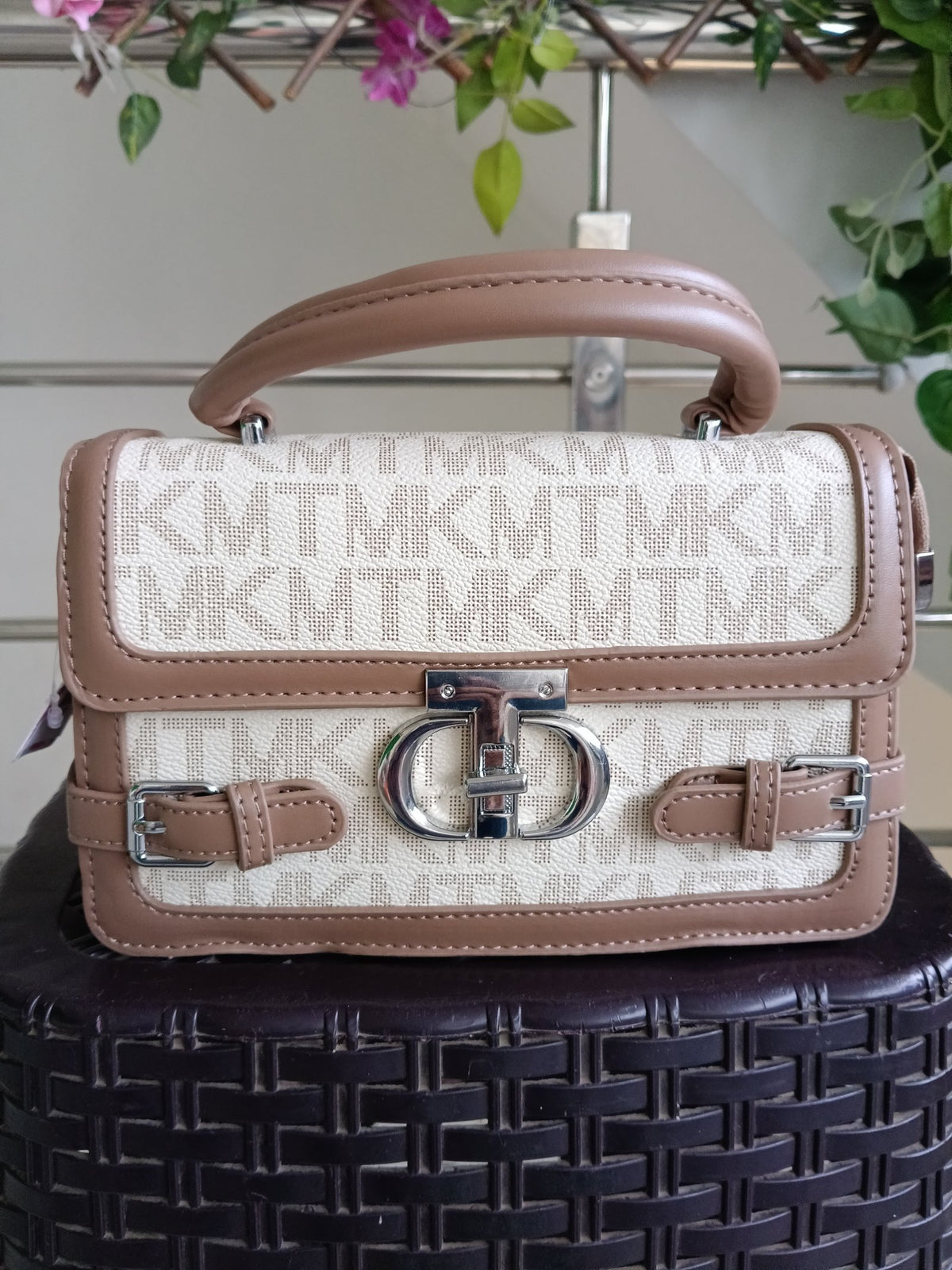 Women Off White Boxy Satchel Pu Leather Bag
