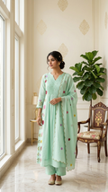 Women Green Thread Embroidered Pure Cotton Kurta Pant And Dupatta Set