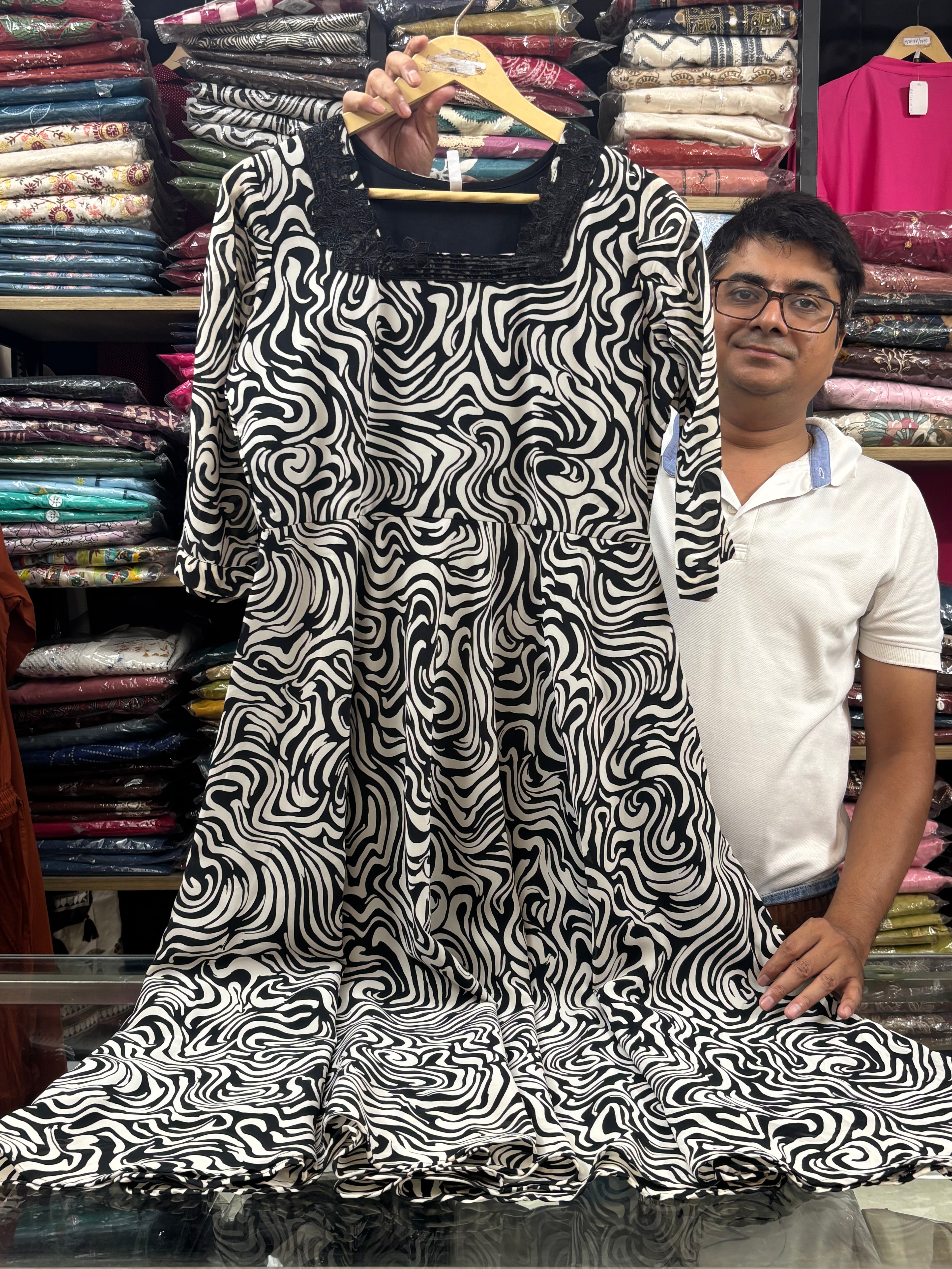 Black Printed Georgette dress for women - image 3
